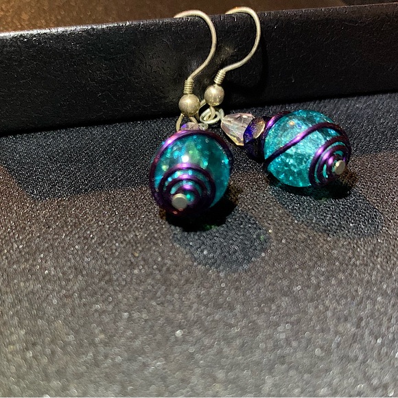 Wire-Wrapped Decorative Dangle Earrings - Picture 4 of 4